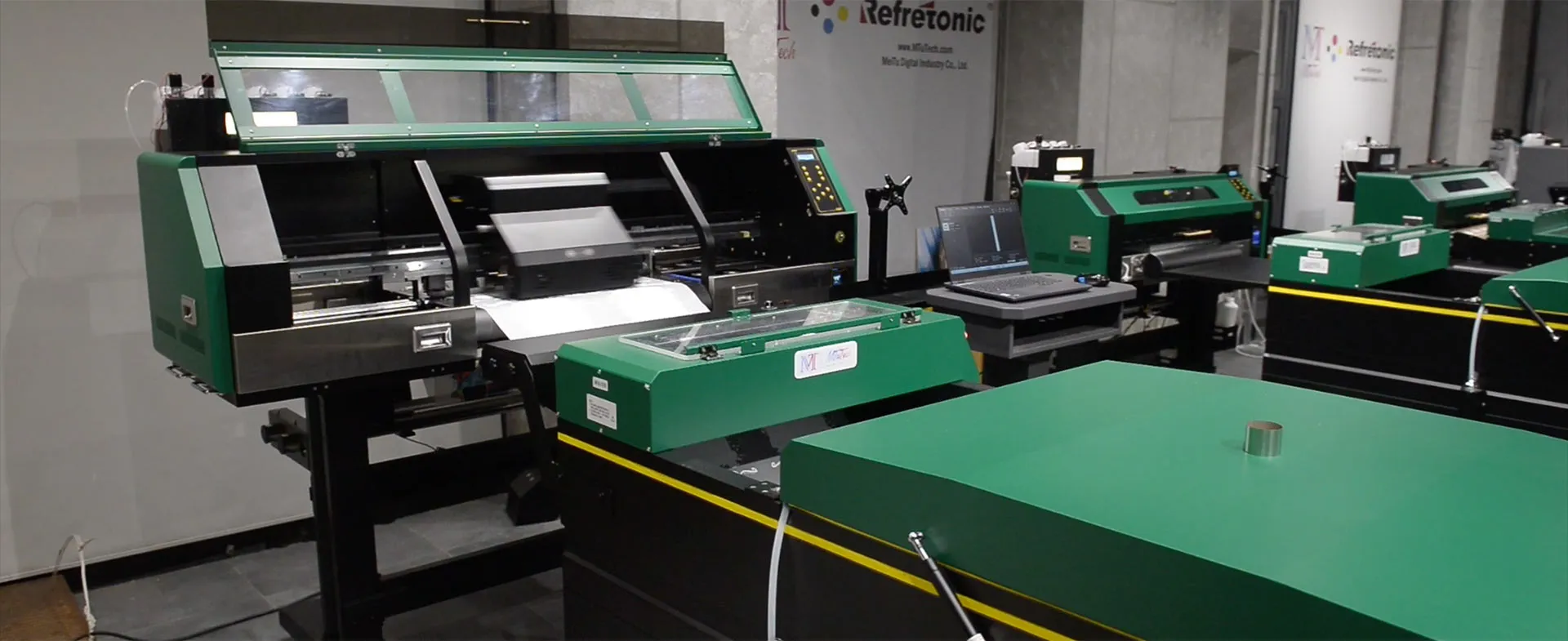 Máquina de impresión automática de camisetas A3 Impresora DTF con agitador  de polvo y secadora para camisetas (software RIP de fotoprint)